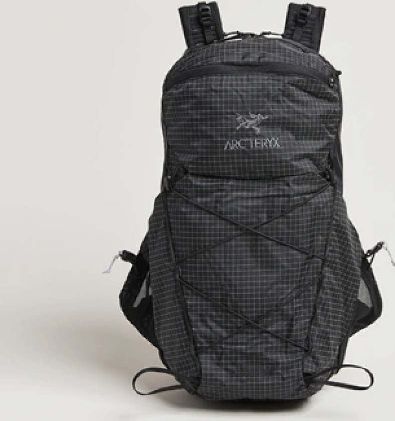Aerios 18L Backpack Black
