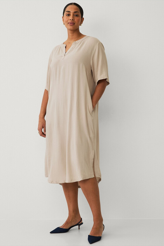 Kjole kcMille Kaftan Dress - Grå