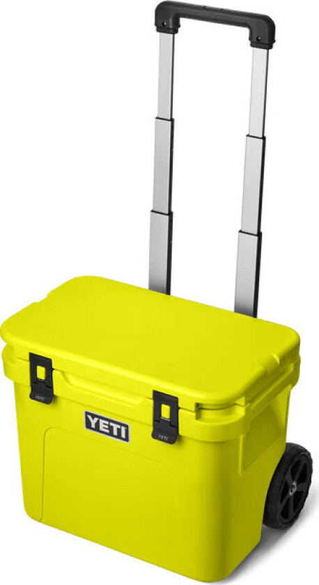 Roadie 32L Wheeled Cool Box Firefly Yellow