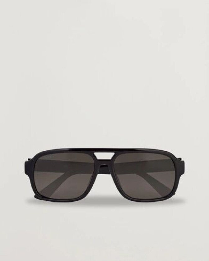 GG1342S Sunglasses Black Smoke