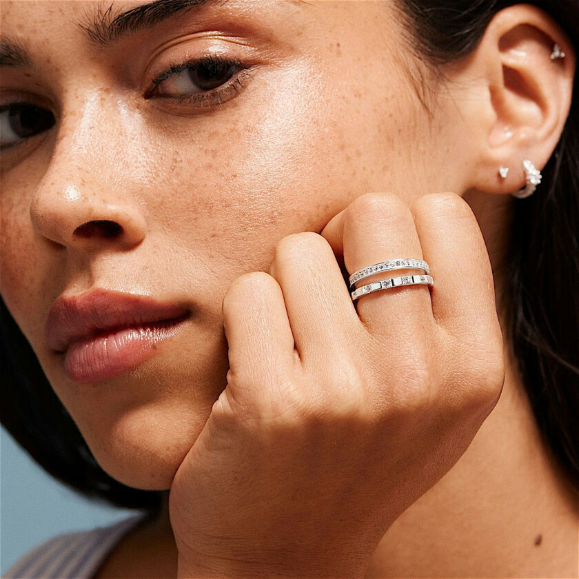 Ava Ring