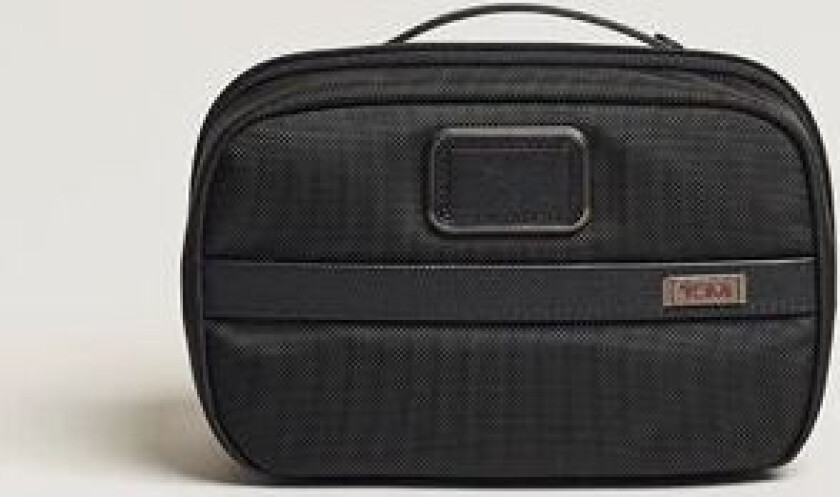 Bilde av Alpha 3 Split Travel Kit Black