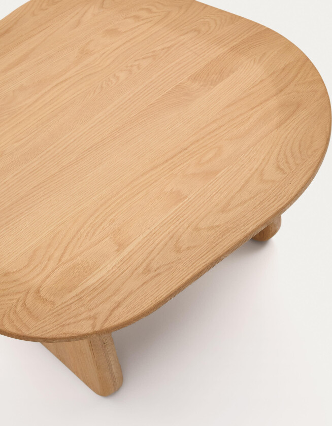 KAVE HOME Pirita sidebord laget av massiv eik i naturlig finish, 70,6 x 70 cm FSC 100%.