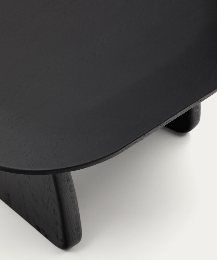 KAVE HOME Pirita sidebord laget av massiv eik i sort finish, 70,6 x 70 cm FSC 100%.