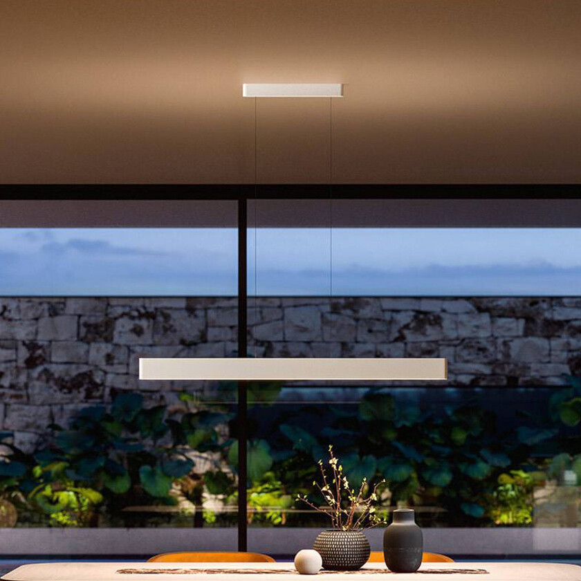 LED-hengelampe Satori, lengde 114,4 cm, hvit, 2700 K, aluminium