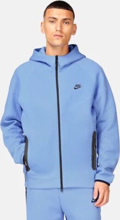 Bilde av Tech fleece hettegenser Hvit Male EU 42.5