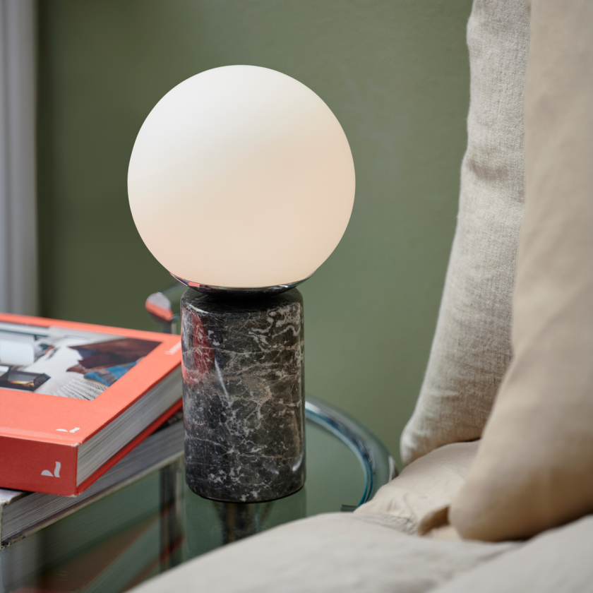 Lilly Marmor bordlampe - Grå