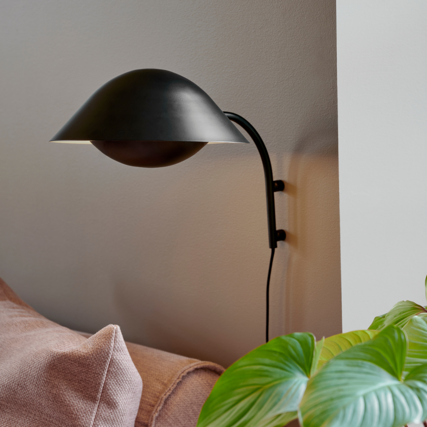 Freya vegglampe - Svart - Svart