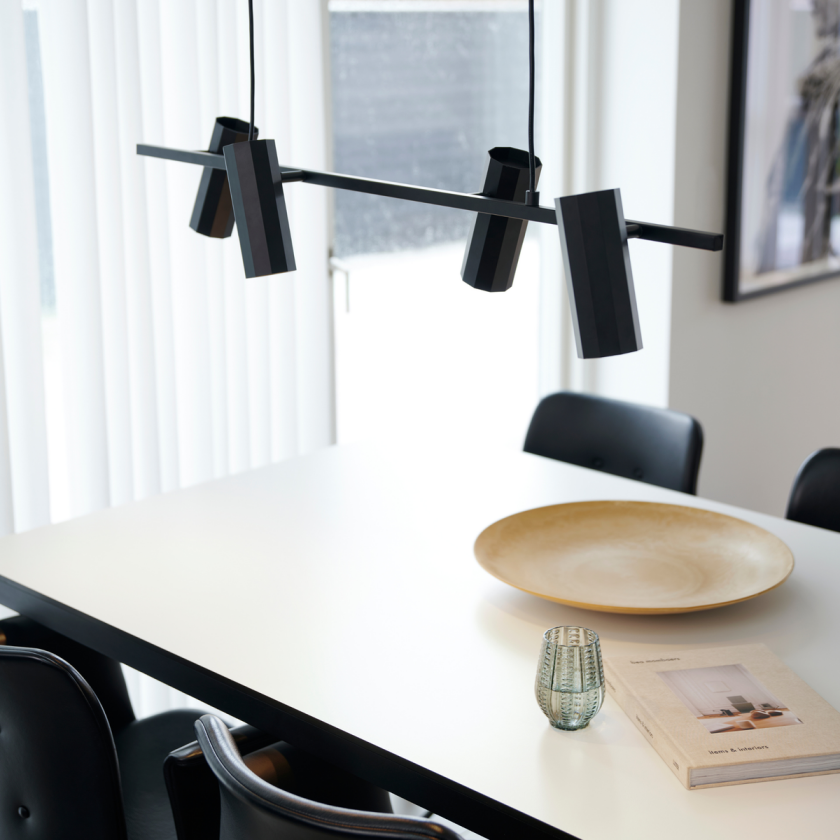 Alanis 4 takpendel - Svart