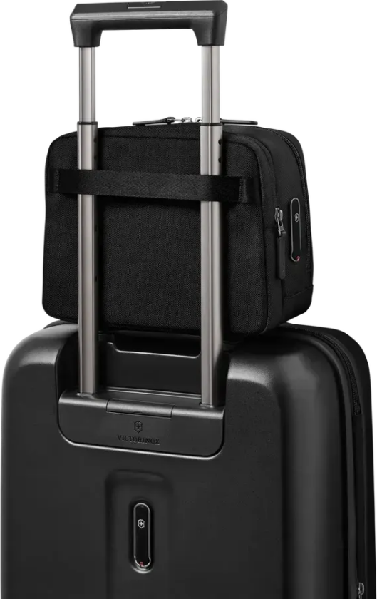Bilde av Mythic Toiletry Bag Black