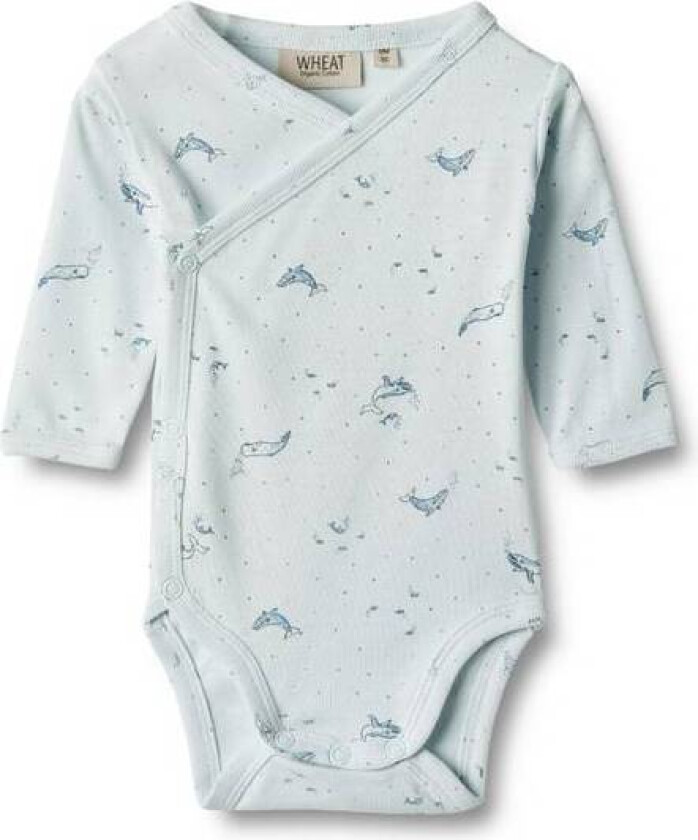 Body Wraparound Pil Light Blue Whales