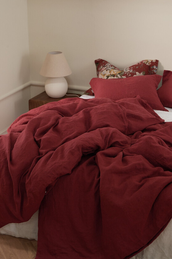 Sengesett Candice i vasket lin, 2 eller 3 deler - Rød