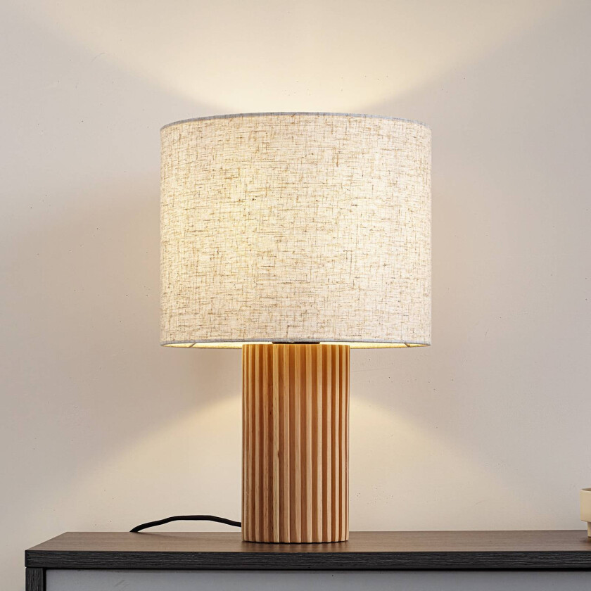 Lindby bordlampe Kimiko, høyde 38 cm, tre, tekstil
