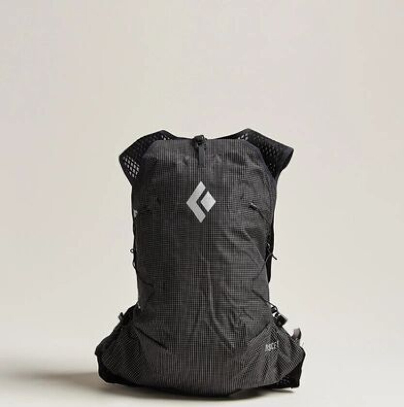 Distance 8 Backpack Black