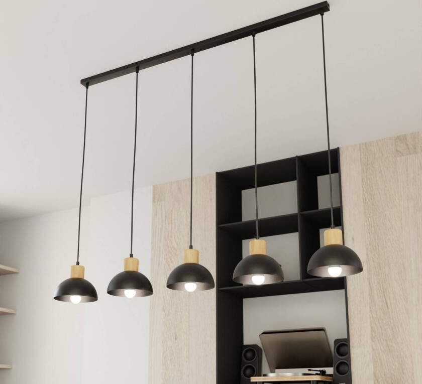 Seco pendellampe, lengde 116 cm, svart, metall/tre, 5 lyskilder.