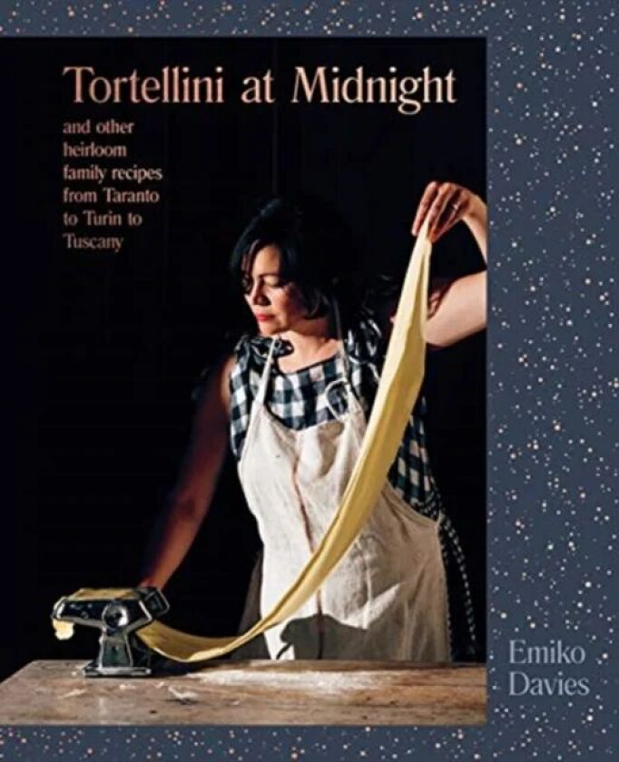 Tortellini at Midnight av Emiko Davies