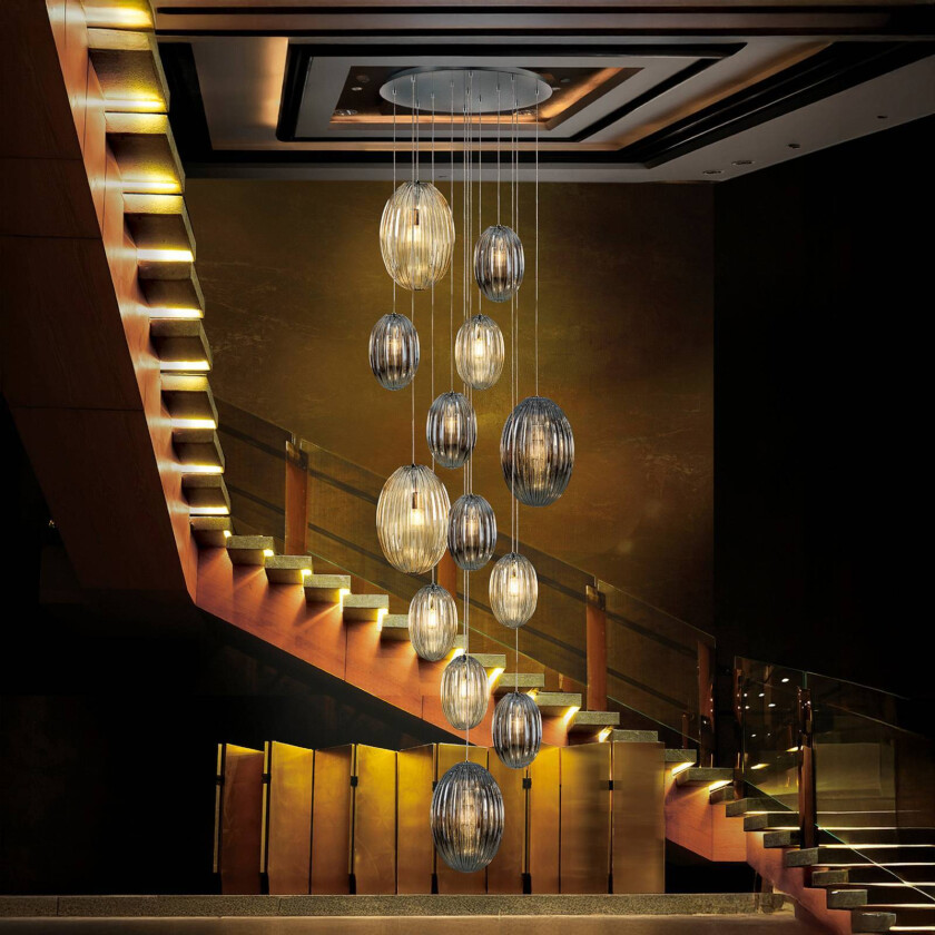 Ovila hengelampe, 13-lys, røykgrå/cognac, fjernkontroll