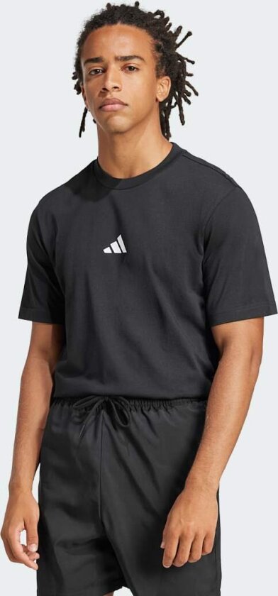Essentials Small Logo Single Jersey T-skjorte