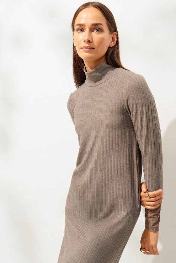 Kjole Nadine Ribbed - Brun