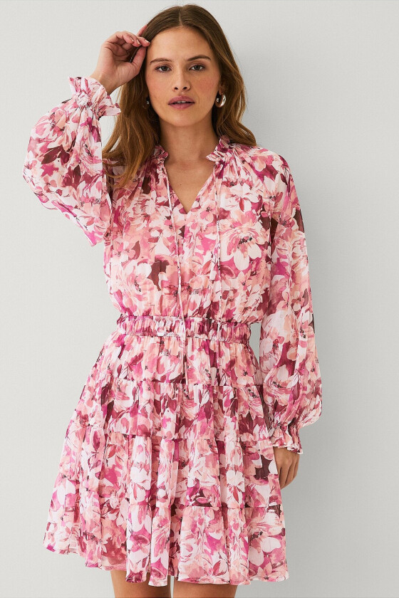 Kart chiffonkjole med mot - Rosa