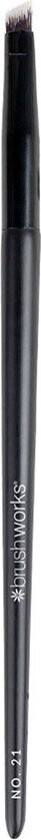 No. 21 Precise Brow Brush