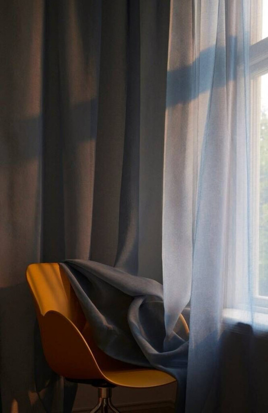 KIRA måltilpasset gardin Tåkeblå