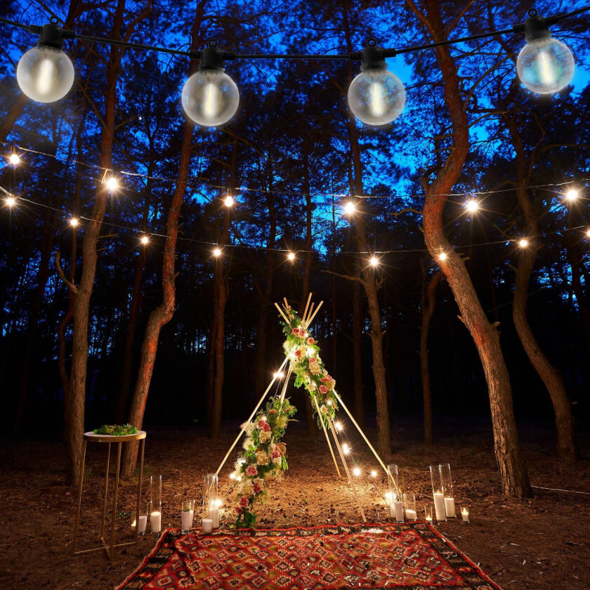 LED-lyslenke CADENA, 2500 K, svart, 10 lyskilder, 10 m