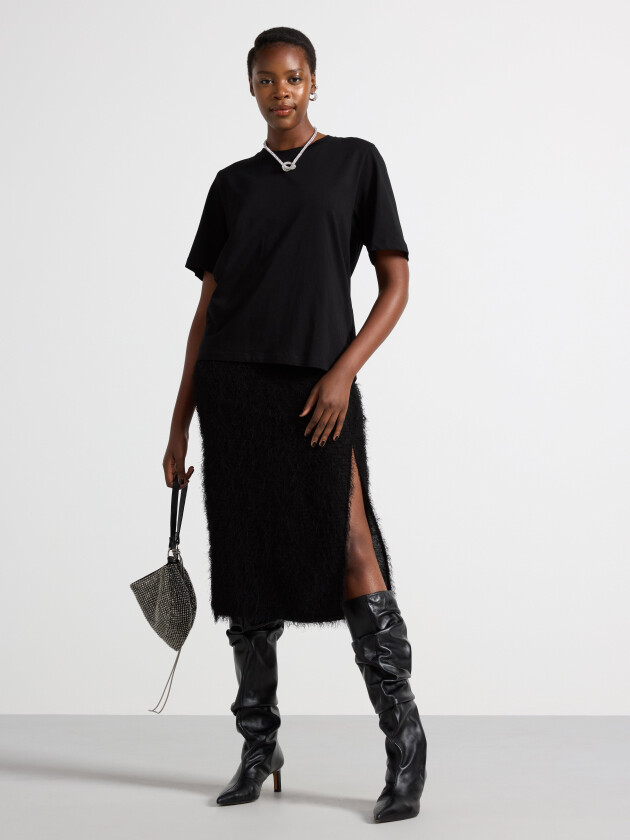 Midi skjørt i fjærgarn