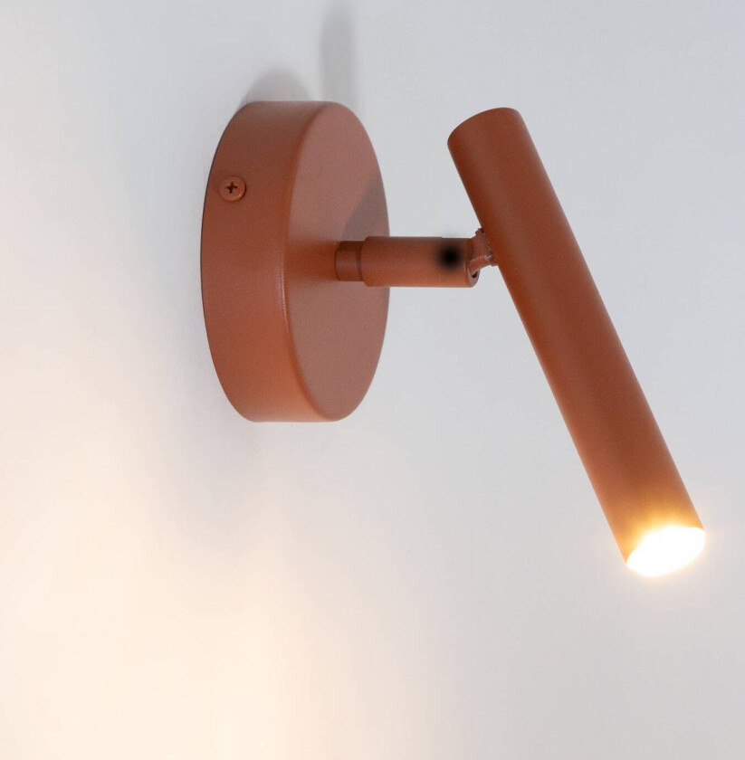 Vegglampe Sopel, teglrød, 1 lyskilde, stål, høyde 15 cm