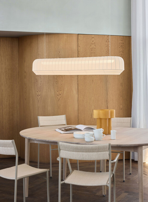 Tradition langbordslampe L120 - hvit