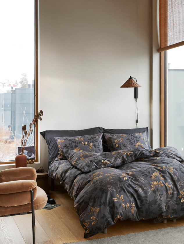 Nadja sengesett dempet sort