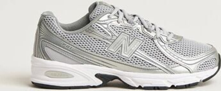 740 Sneakers Castlerock