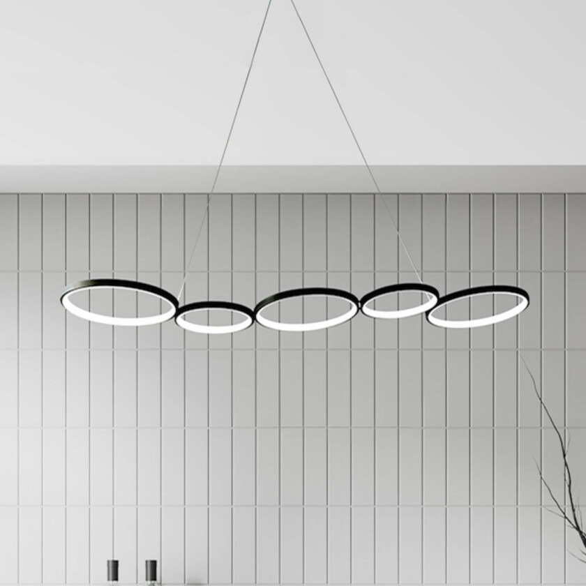 LED-hengelampe Olympia, metall, svart, 4.000 K