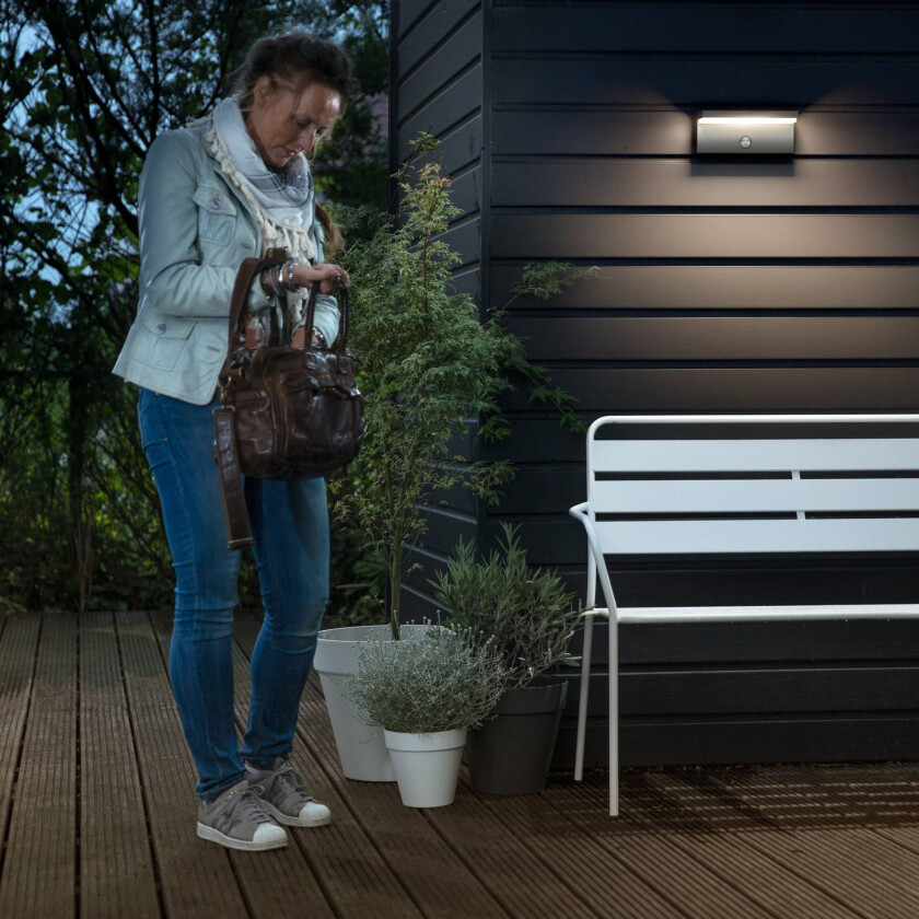 utendørs LED-vegglampe Bustan 2-pakning Sensor 2.700K