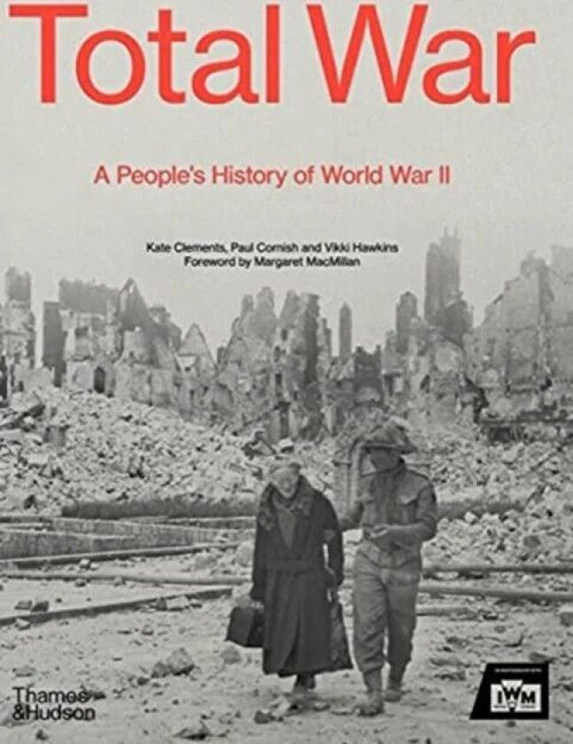 Total War av Kate Clements, Paul Cornish, Vikki Hawkins