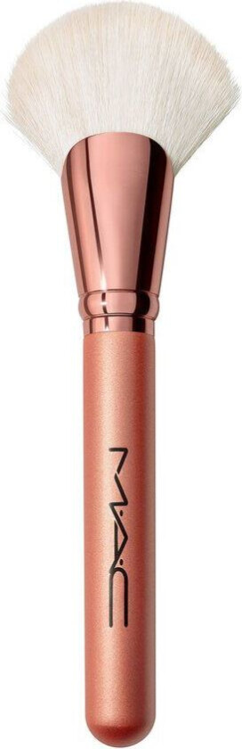 Cosmetics 143S Bronzer Fan Brush