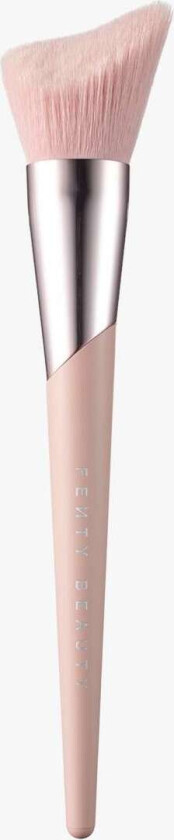 Cheek-Hugging Bronzer Brush 190