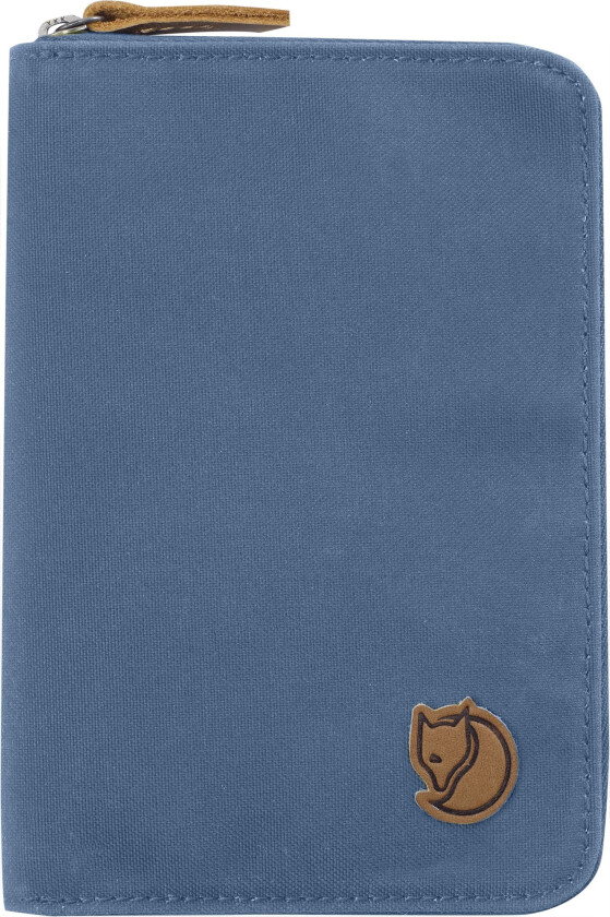 Bilde av PASSPORT WALLET DARK OLIVE