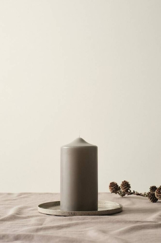MATT kubbelys - høyde 20 cm Kittfarget