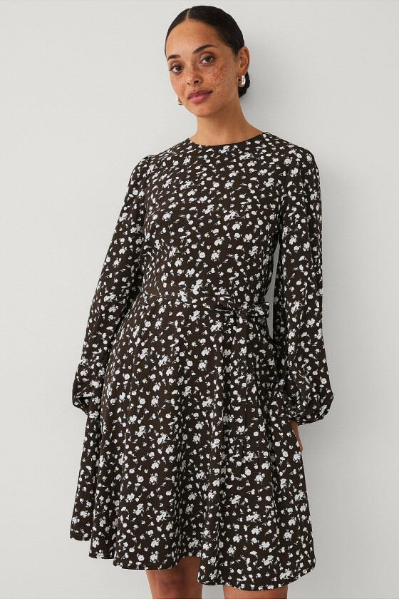Kjole med slips - Brun
