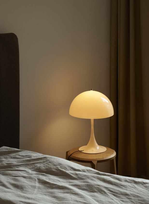 Panthella 320 V3 bordlampe - opal