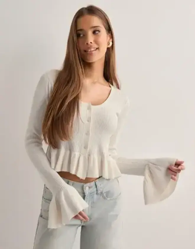 Hvit - Long Sleeve Flounce Knit Top