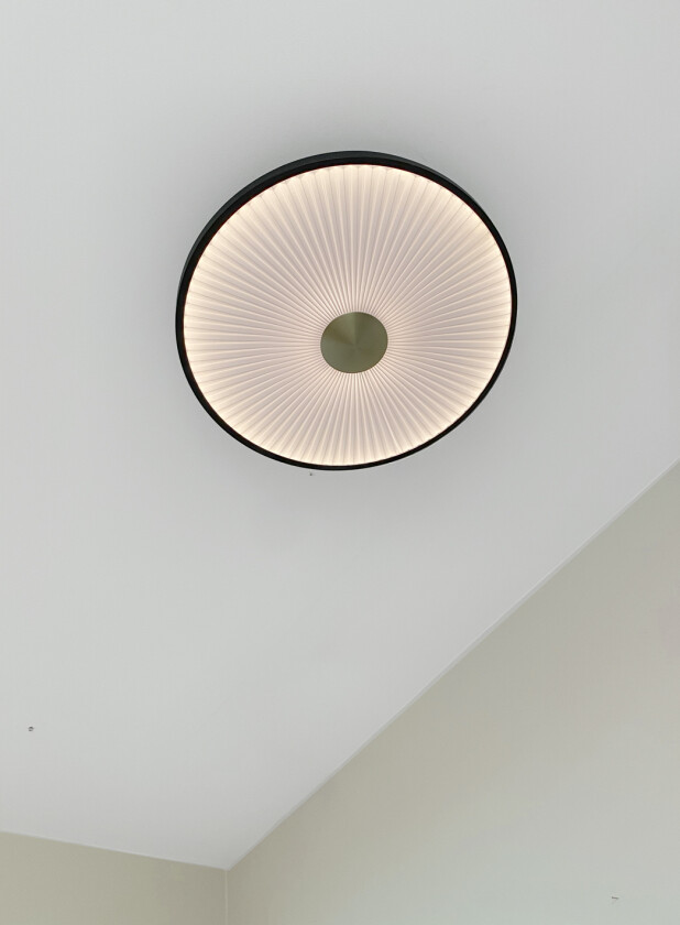 Lumi taklampe m/plissering Ø50 - sort