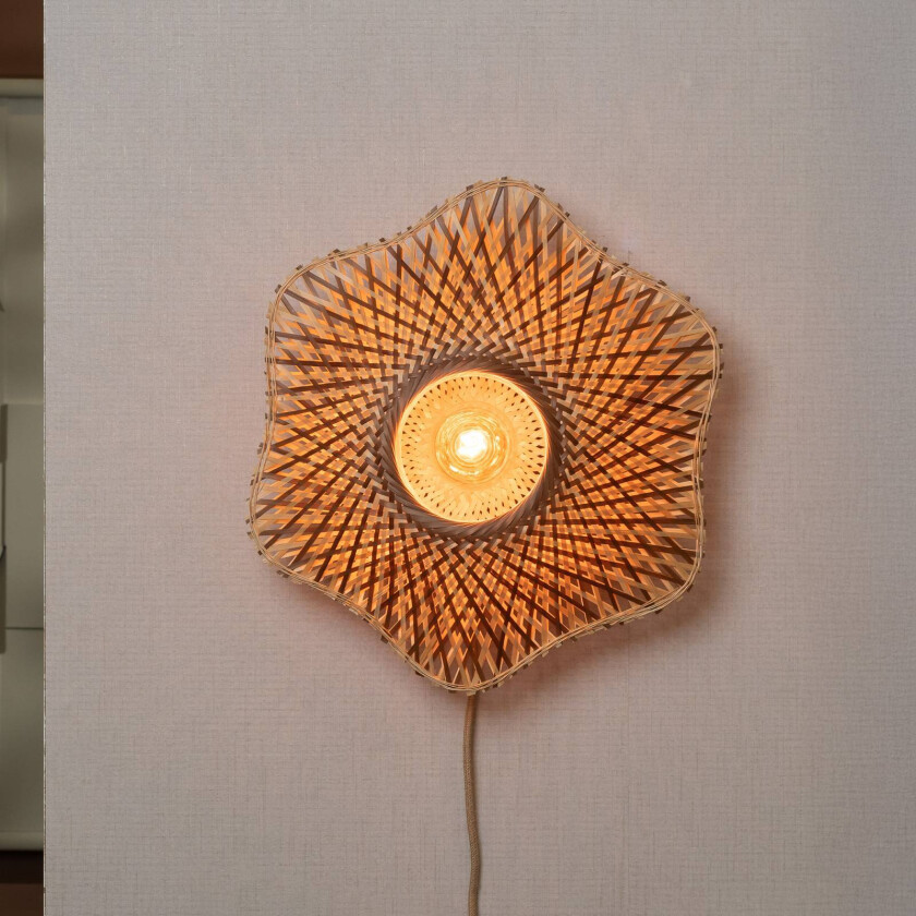GOOD & MOJO vegglampe Madura, brun, Ø 44 cm, bambusplugg