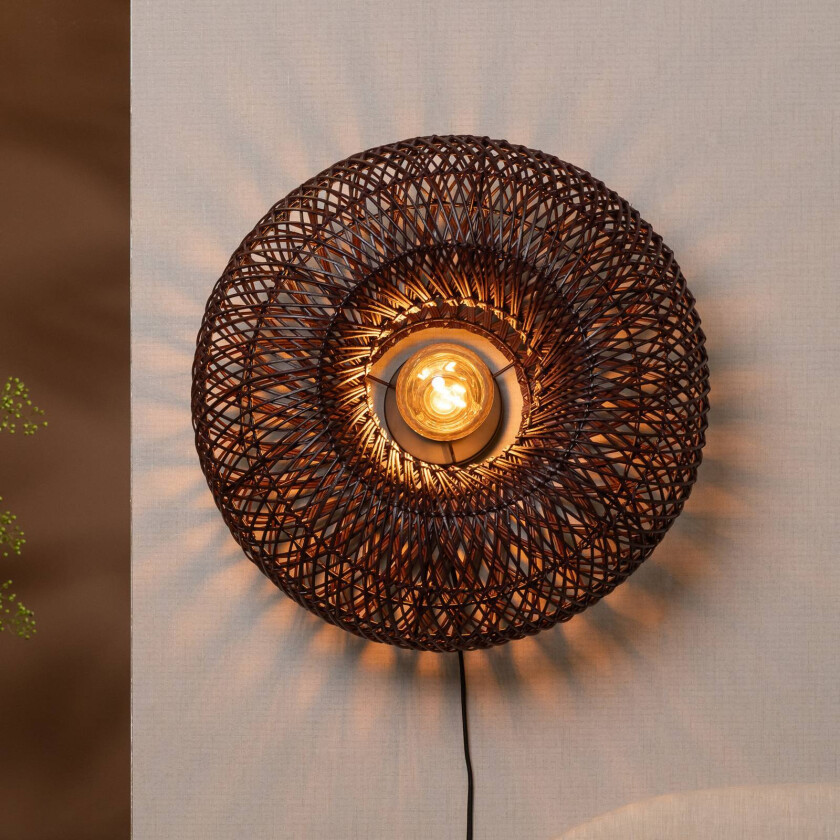 GOOD & MOJO vegglampe Arizona, rød, Ø 50 cm, bambus, stikkontakt