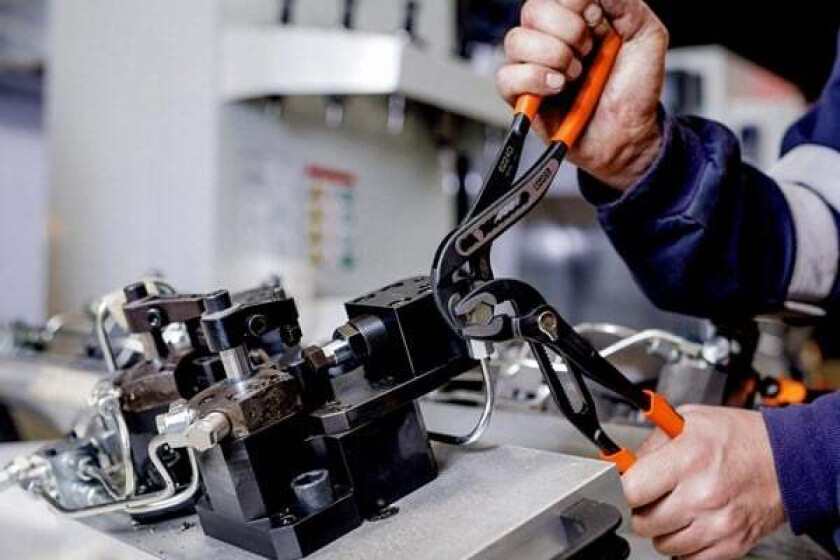 7225IP Quick-Adjust pipe wrench