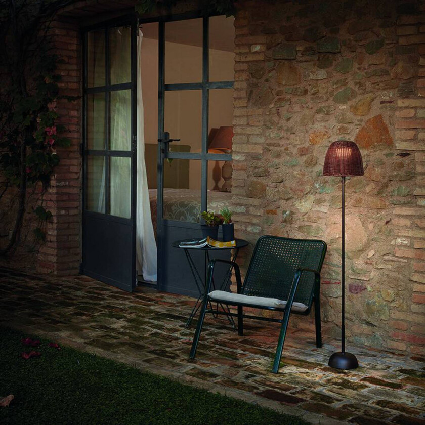 LED-gulvlampe Atticus 114, grafittbrun/brun