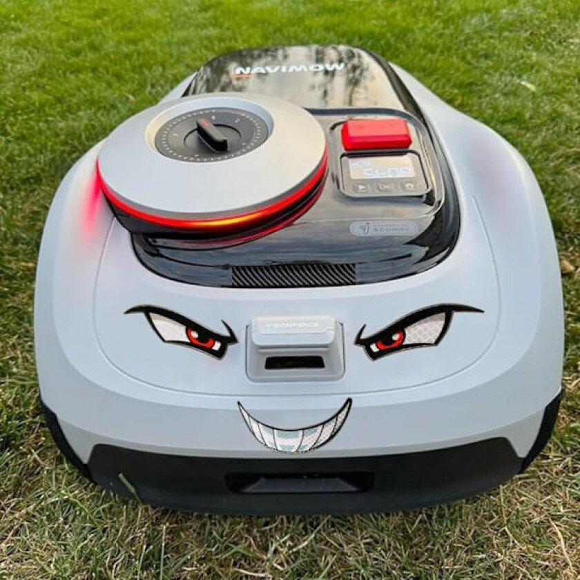 Nyheter i butikken! Øyeklistremerker med Gressklipper - Værbestandige Klistremerker - for Gardena, Navimow, Luba 2, Worx Robotgressklippere