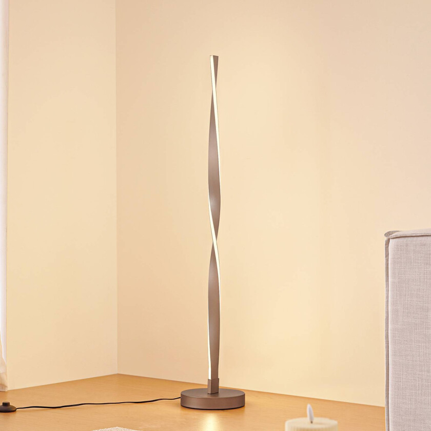 Lindby LED-gulvlampe Jaren, svart/brun, 114 cm, CCT