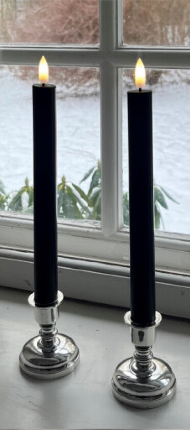 24 stk LED-kronelys i voks. 2 stk. svart. IP20. Med 6/18 timer.